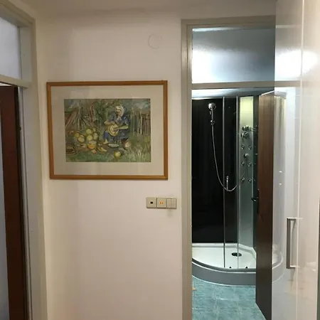 Bojci App Trgovacka Ulica 3 *